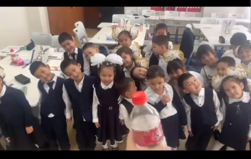 Балаларды дамыту ойындары. 1 "Б" сынып оқушыларымен.