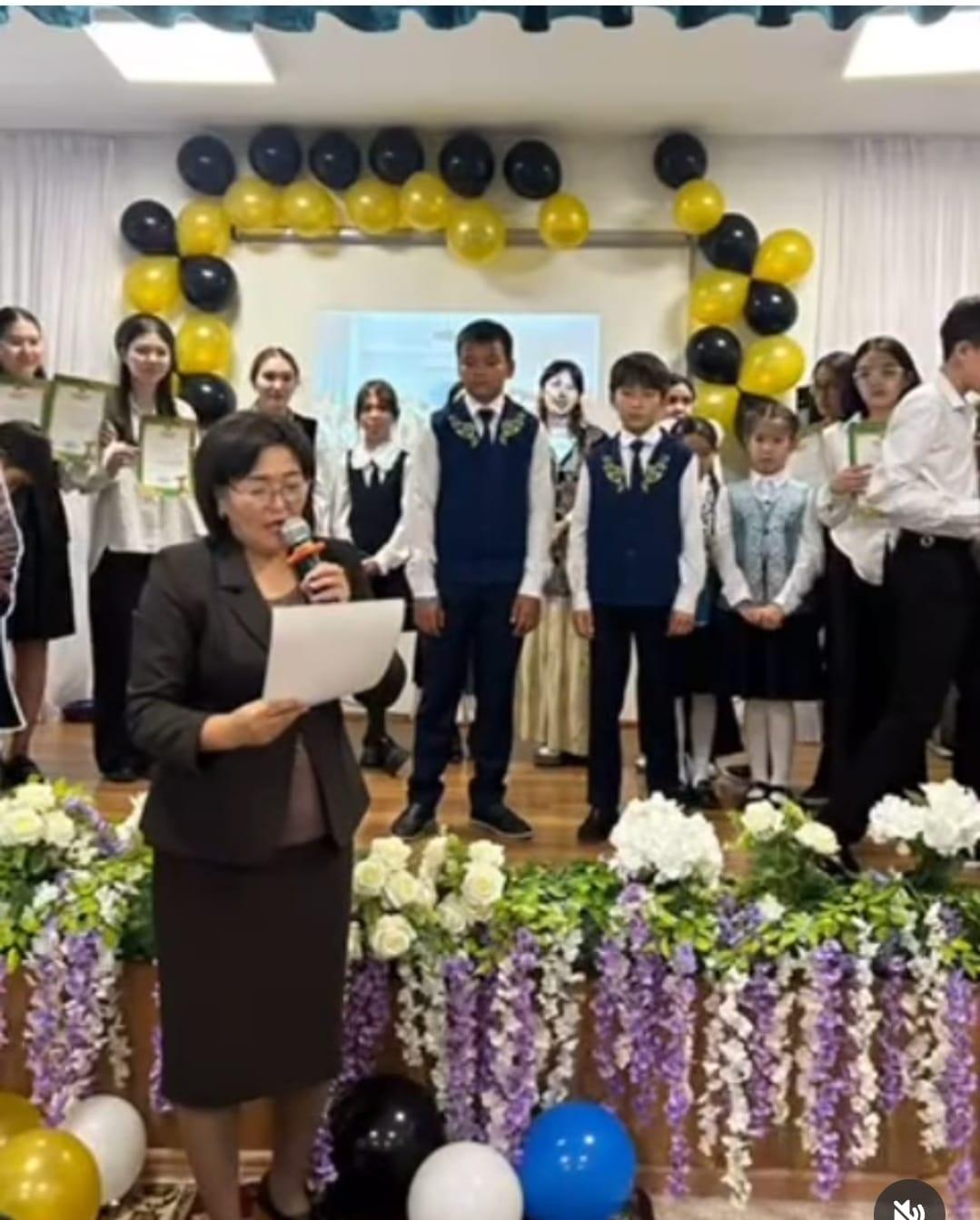 Тілдер апталығының жабылуы